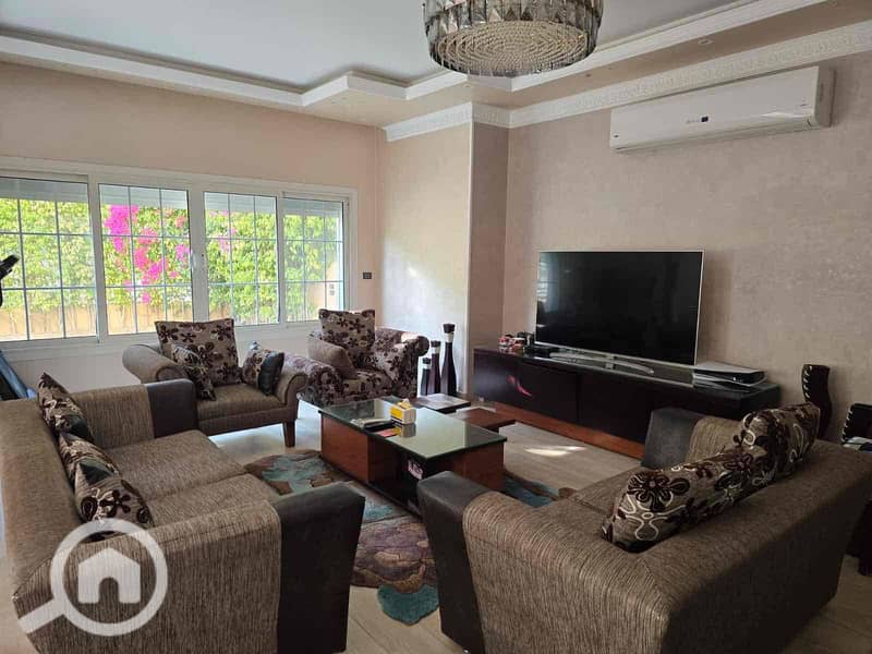 4 72e97e81-7b6a-409e-8835-97b46c586a2c. jpg