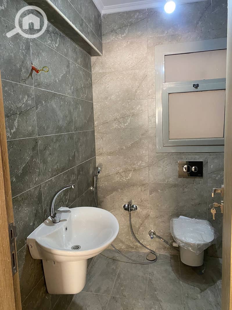 2 WhatsApp Image 2025-10-22 at 11.46. 05 AM (1). jpeg