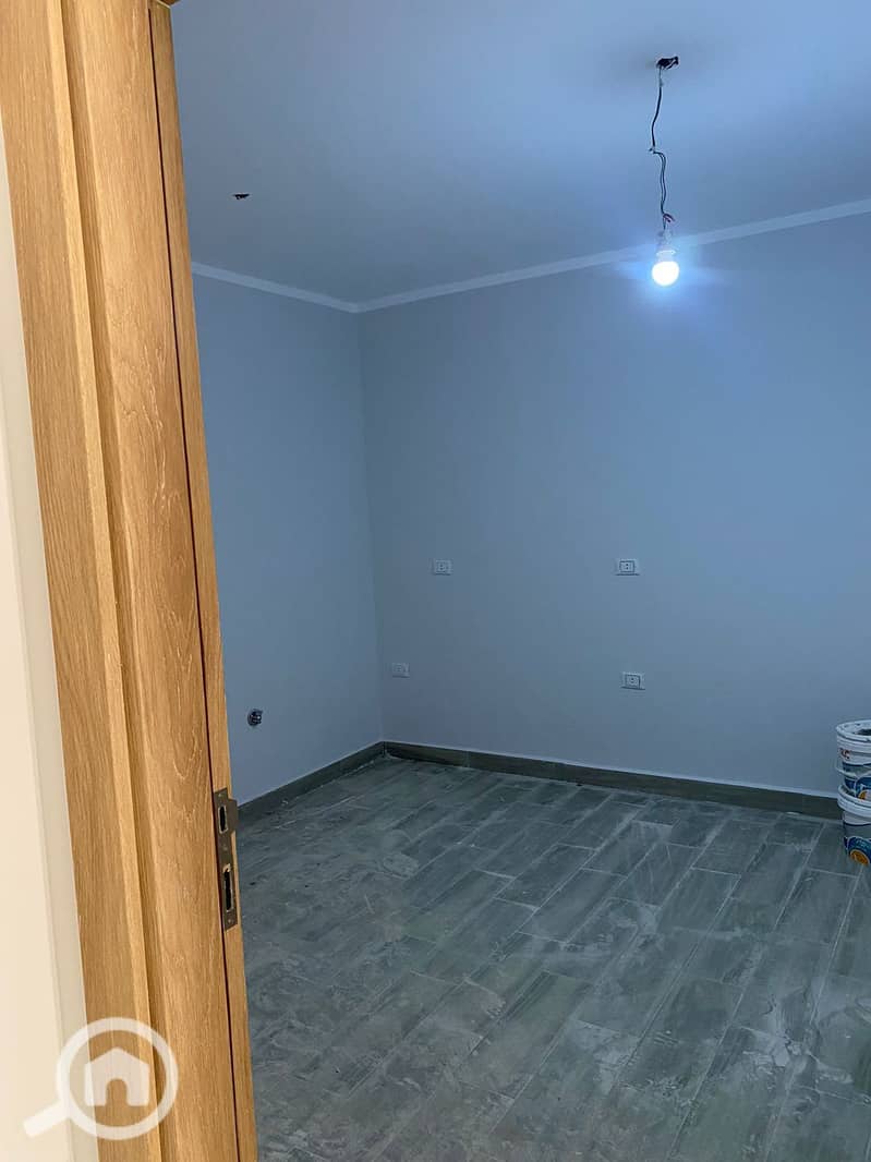 8 WhatsApp Image 2025-10-22 at 11.46. 06 AM. jpeg