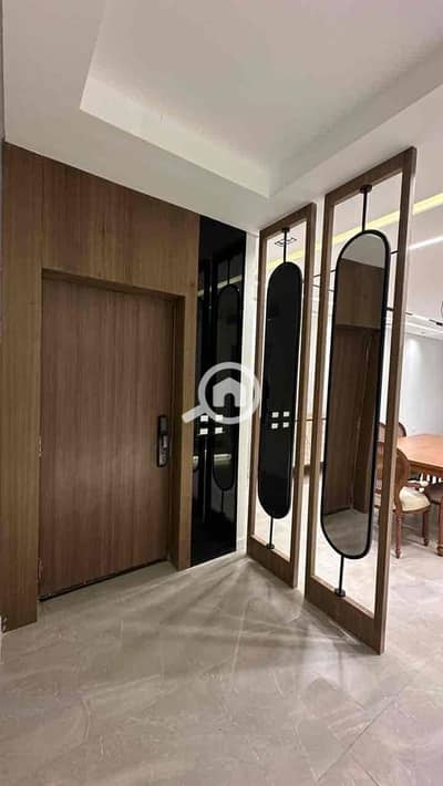 7 Bedroom Villa for Sale in New Cairo, Cairo - 5d70d7f9-ef5d-4ce5-81c6-f0451a627d0a. jpg