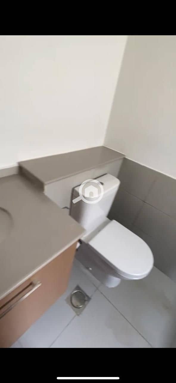 11 WhatsApp Image 2025-10-22 at 1.41. 16 AM (1). jpeg