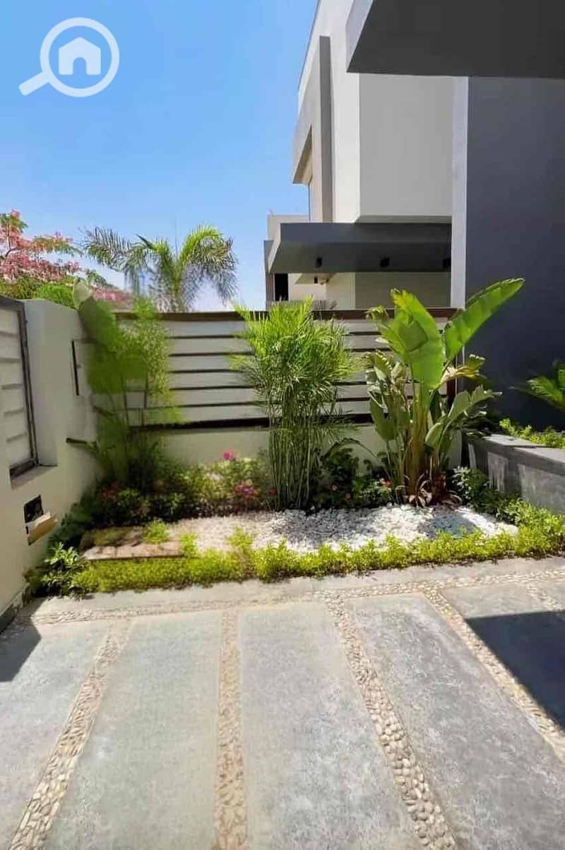 6 cb9bf9b5-d3db-4fa1-9410-5487ac5d17aa. jpg