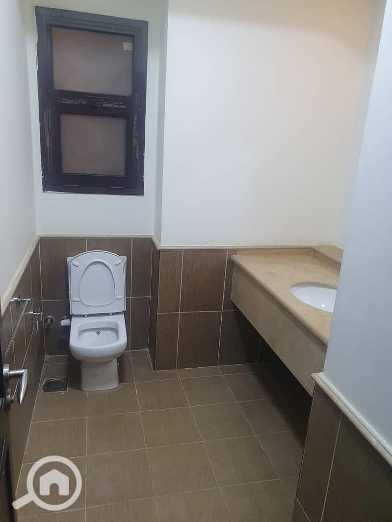 9 WhatsApp Image 2025-10-22 at 1.23. 54 AM (1). jpeg