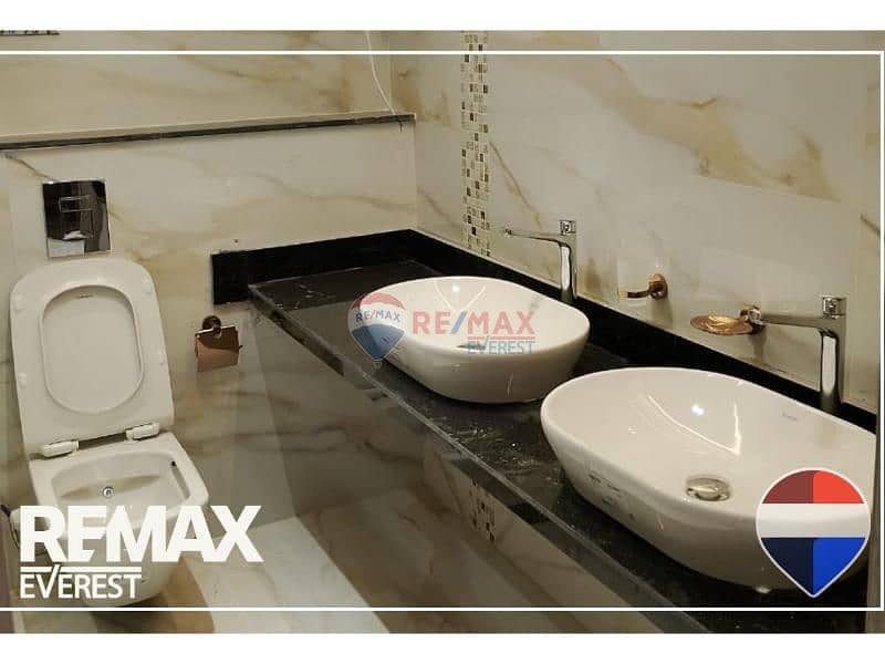 11 7beae1d3-790f-4cf7-9a38-7b8024e07442. jpg