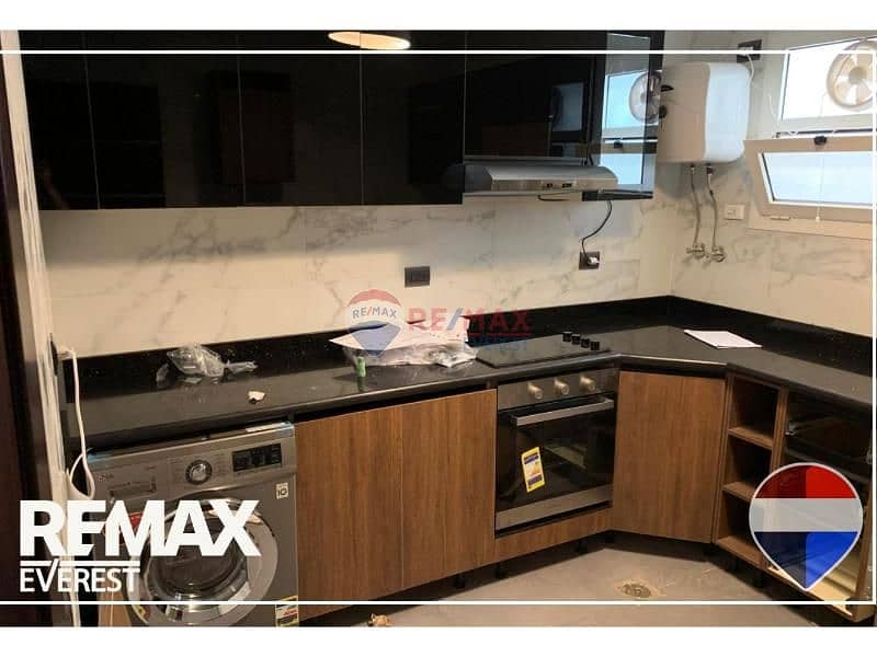 9 6b308864-c496-4877-8357-fa44a4259f7e. jpg