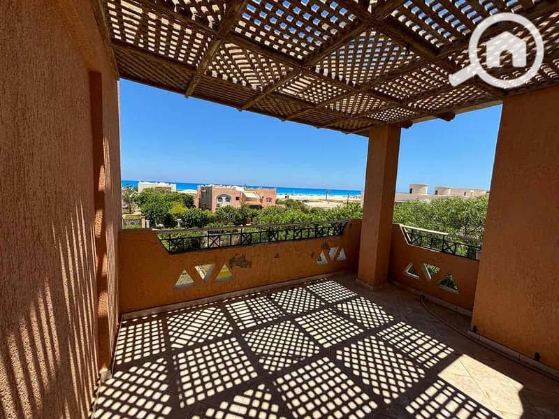 3 cb741bf6-c423-445a-997e-d177c98f3d18. jpg