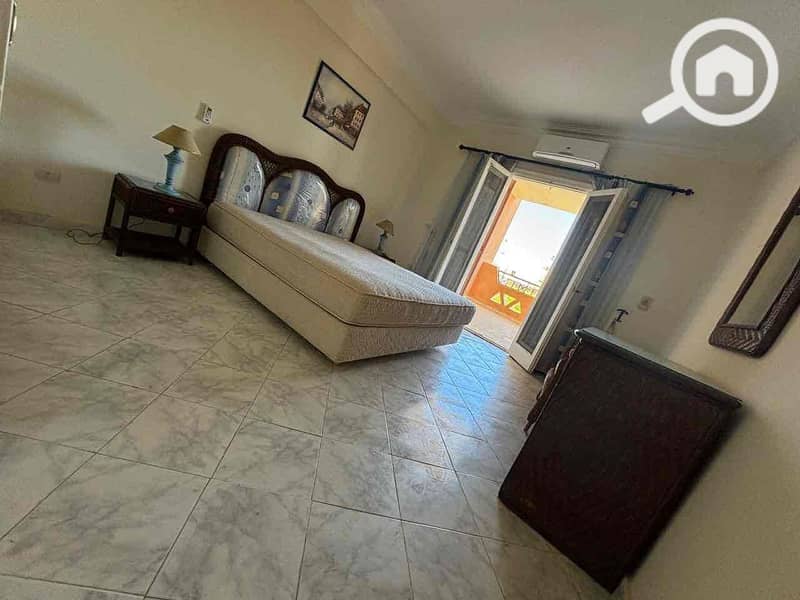 13 adbb696d-708b-4bbb-bb59-a20e309d3780. jpg