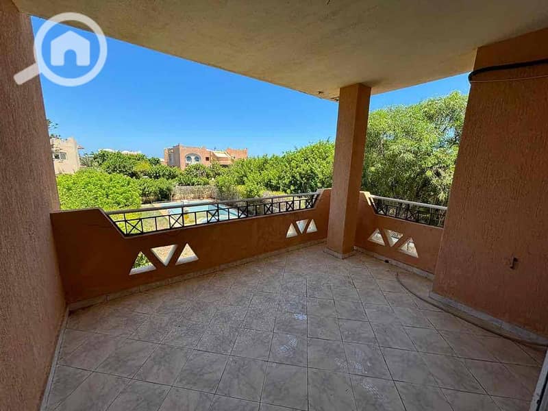 14 791ee981-4e85-469d-92af-4f75a08d8b87. jpg