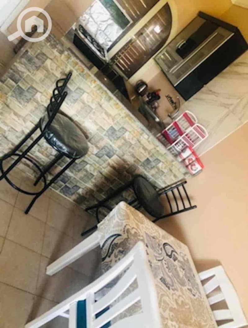 7 dc04f0dc-f874-46ec-85c9-019172959cce. jpg