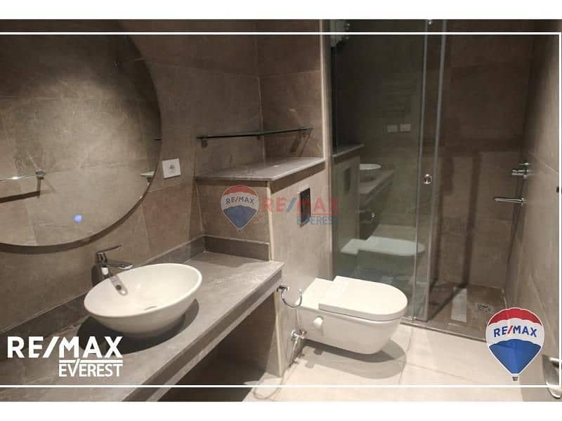 7 545b6792-e992-413d-aa5f-569cfffda380. jpg