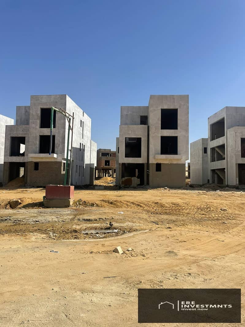 15 b977580f-97b9-4c40-bdb1-12ab371a771b. jpg