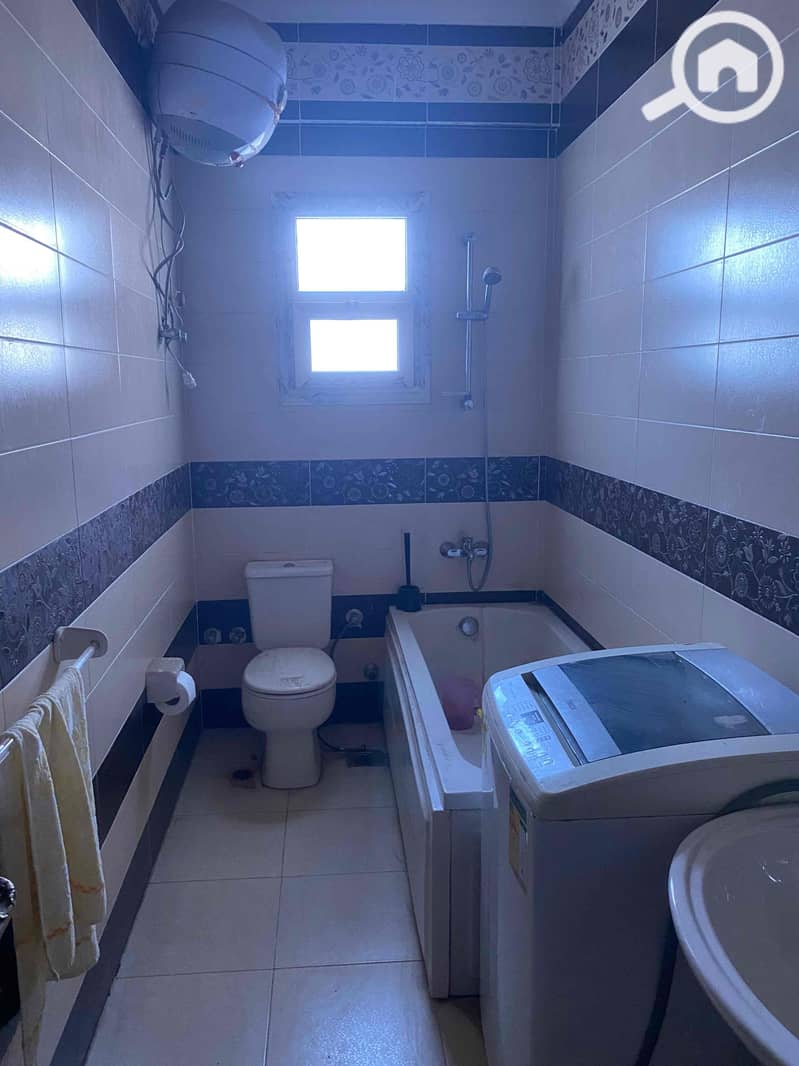 8 bb3aeb5f-7986-411e-89b4-78b7b364f221. jpg