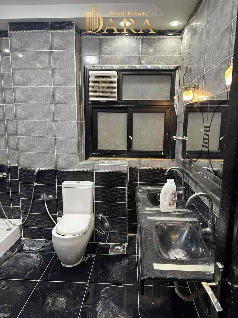 10 95dc3ff4-0748-4fbf-915a-ffa1af88e50a. jpg