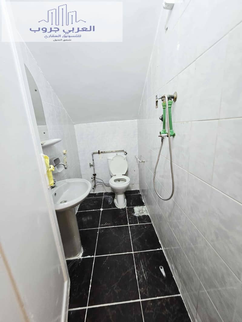 17 4a6c030e-f94f-4387-82d6-65dc0f00ba03. jpg