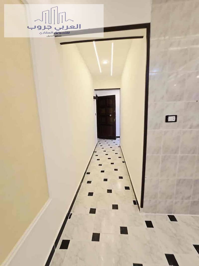 7 ac74efbf-3c01-4d1d-9509-30279235111c. jpg