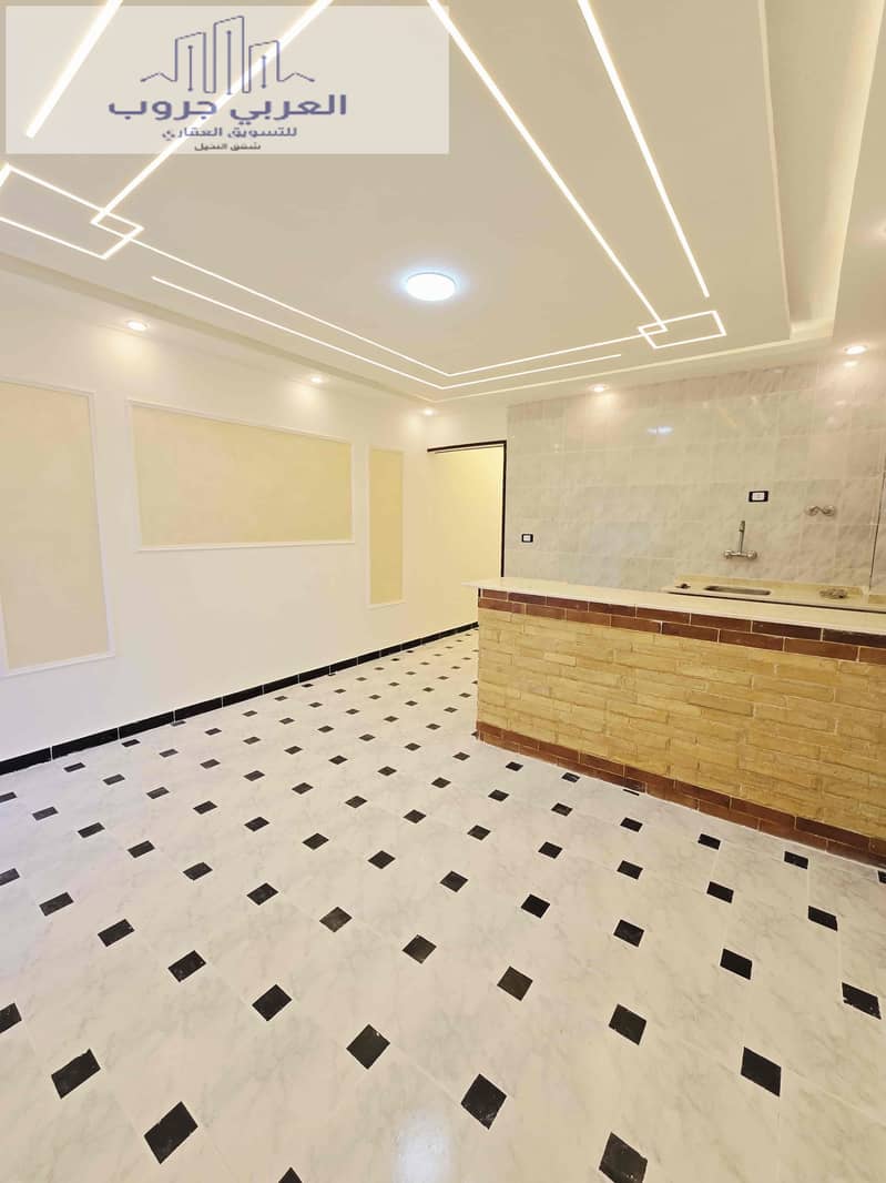 14 04b1e726-4d2d-4e88-9858-ad3df1e4219d. jpg