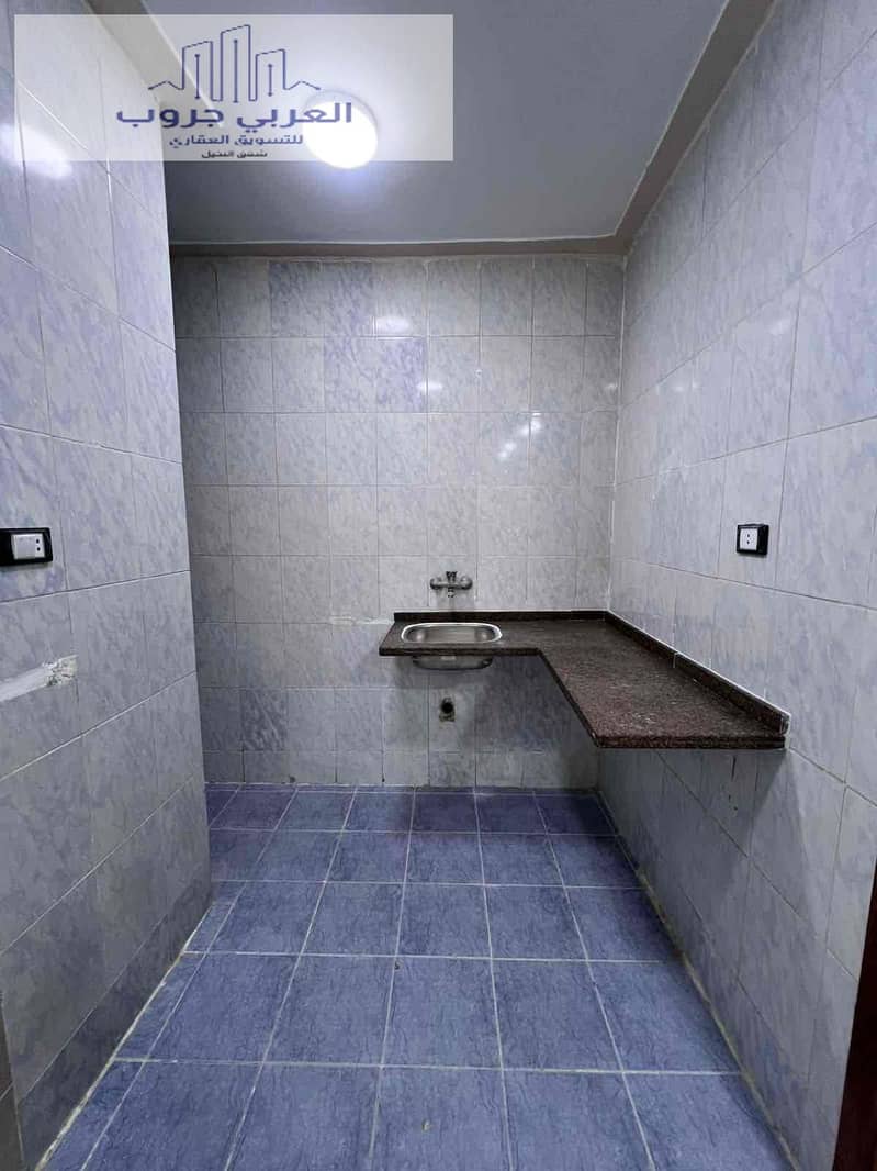 6 439a3f04-ce50-489f-94af-c8cf7eb86f74. jpg