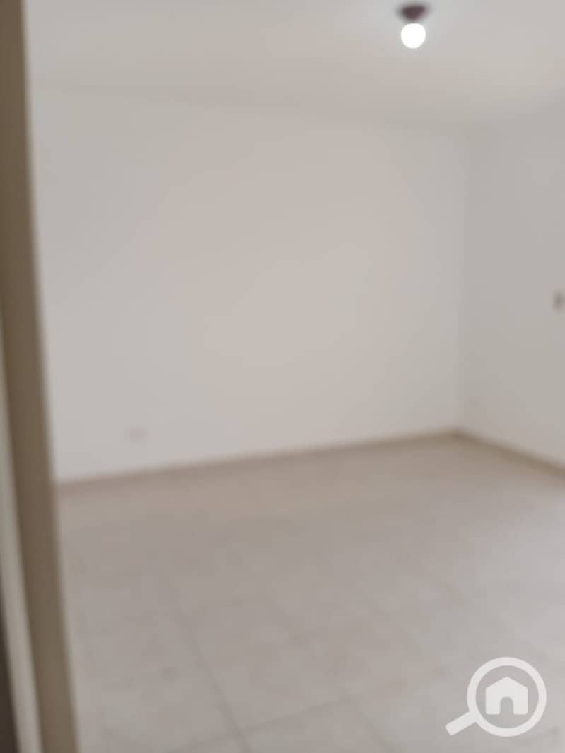 4 82d7a01e-298a-45e0-b184-d03a8bb849d6. jpg