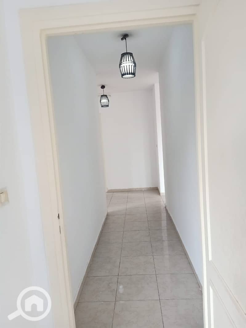 18 fda0fca6-955f-4740-9b81-e66bf591b921. jpg