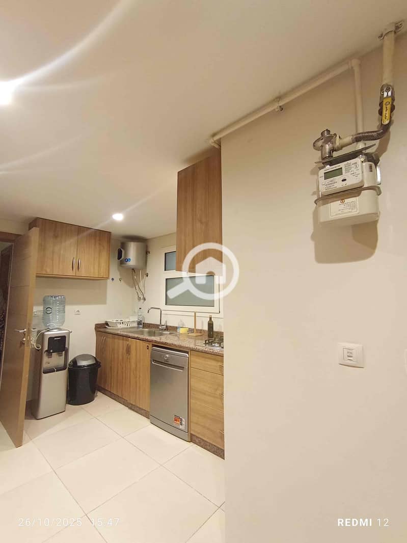 3 3d70bbfe-85b6-488d-897a-f9b1465ecd79. jpg