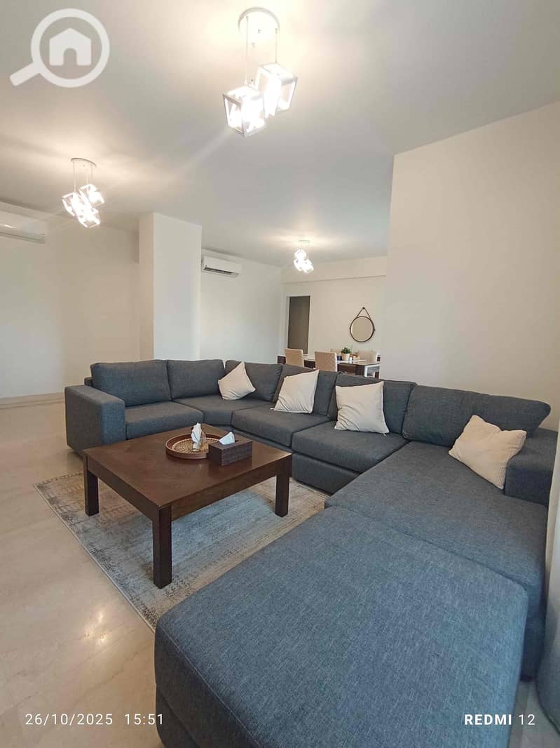 5 037bfd04-c163-425b-b4db-5c73274188eb. jpg