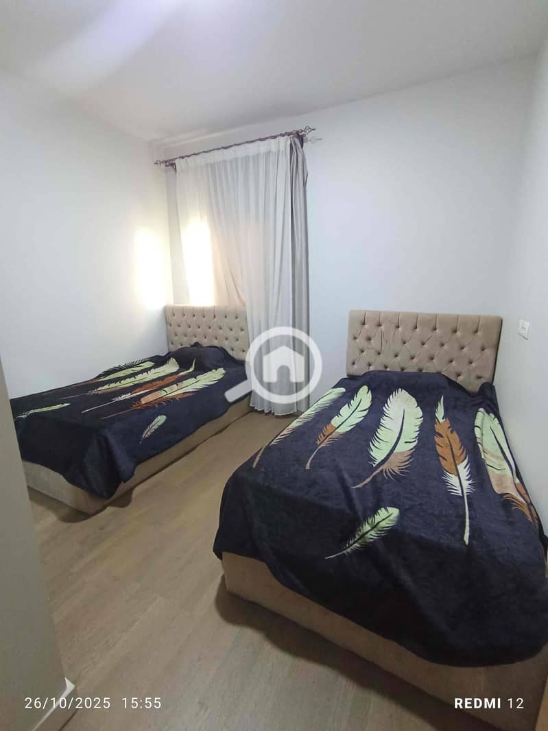 8 0b1243af-4cfb-4d78-965d-7573506937aa. jpg