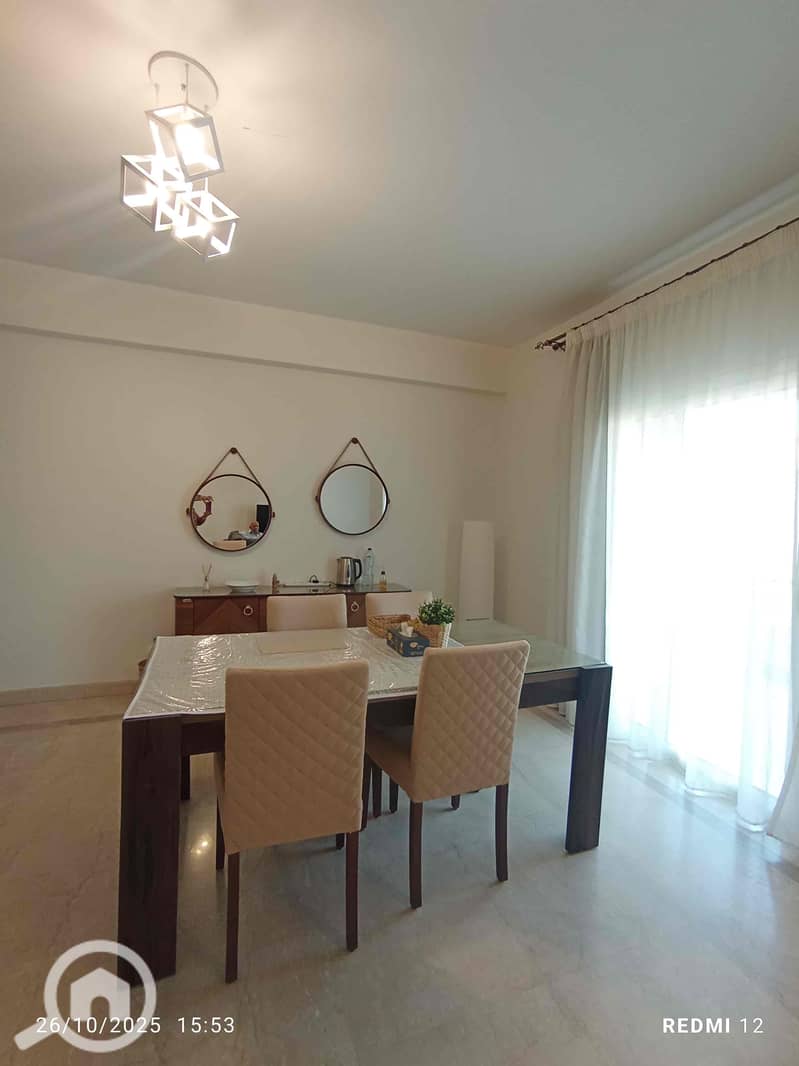 11 3fa2ae99-7f77-428f-a6e0-53850df37c8d. jpg