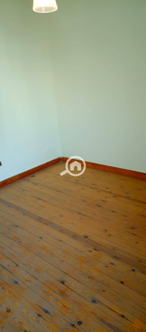 2 704d252d-e61a-4138-8119-754817b233e8. jpeg