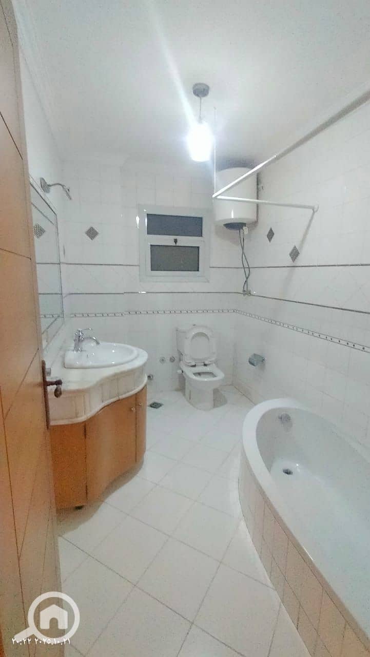 10 fe59a625-ccd0-4143-84e6-9782a5a136a7. jpeg