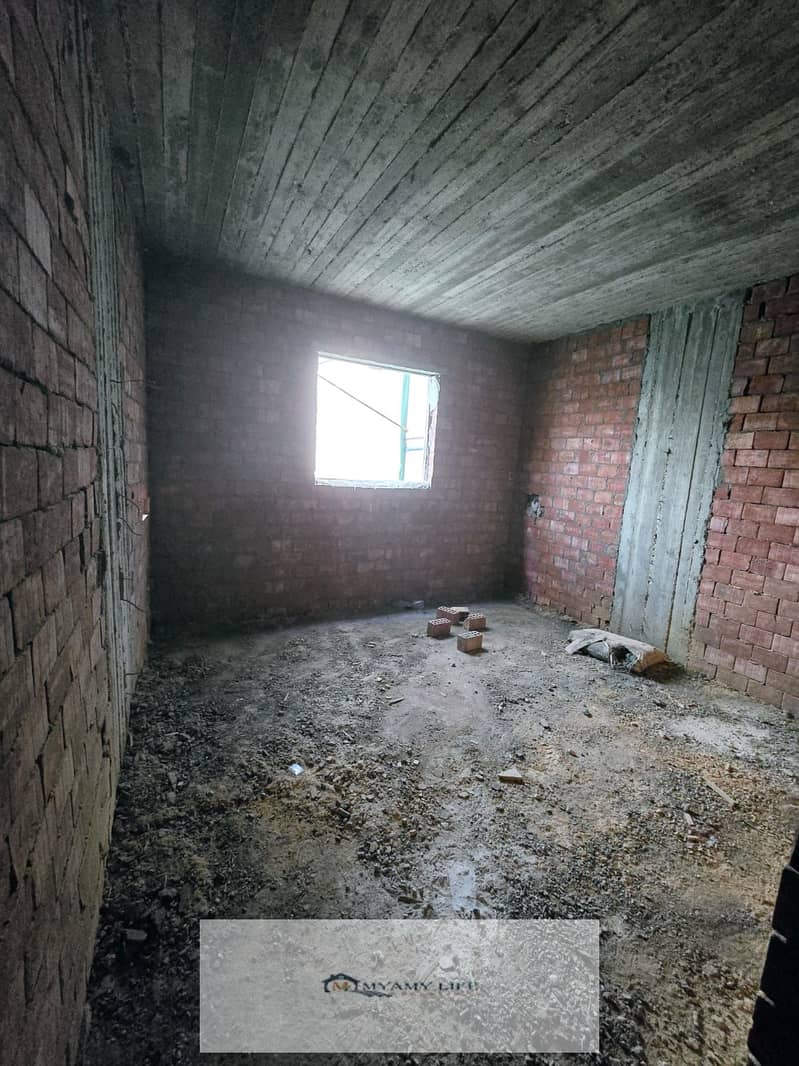 2 56583bfe-1749-4452-a53d-a4ecf1e7f6f6. jpg