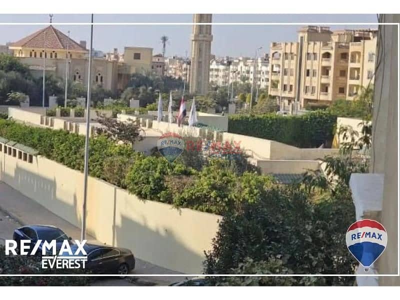 3 8143222-e0409o. jpg