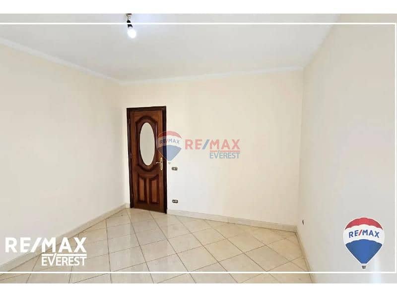 5 8143222-f2babo. jpg