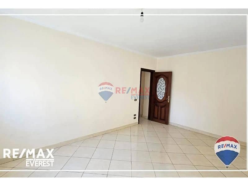 8 8143222-eb2a3o. jpg