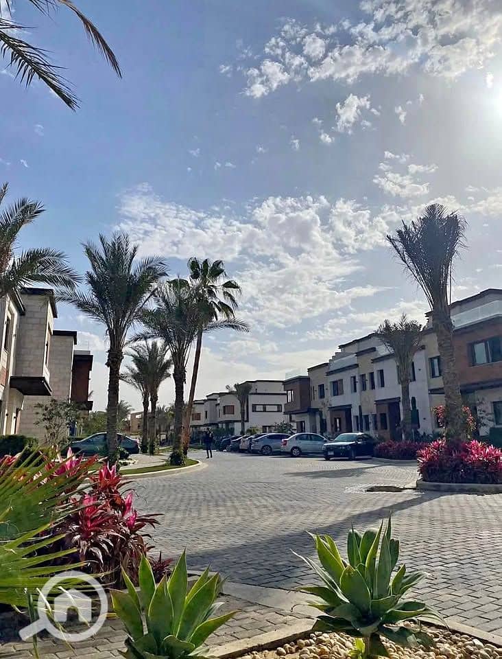 8 581774363_714453097767445_3537385493979121484_n. jpg