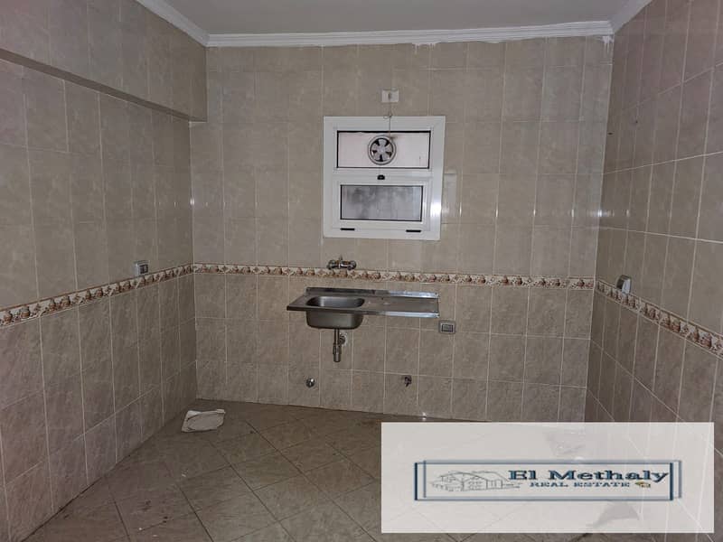 4 3875a663-e5c8-4297-ac58-2a5ca5773e02. jpg