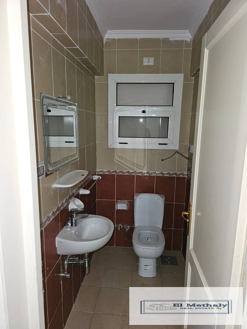 6 8da6f623-89ce-4b7a-b975-d899a5917fa4. jpg