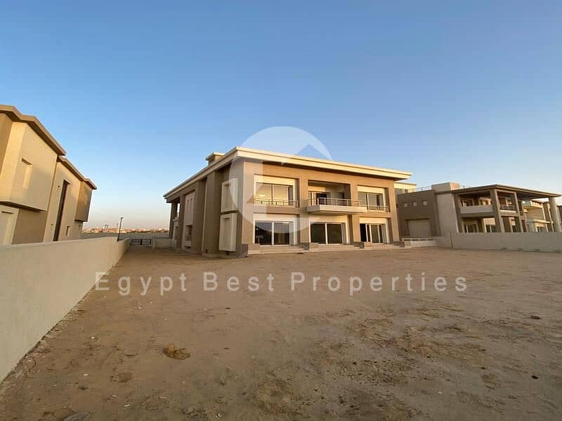 5 025c544d-422c-44e6-bb51-bdc1fd21d9db. jpg