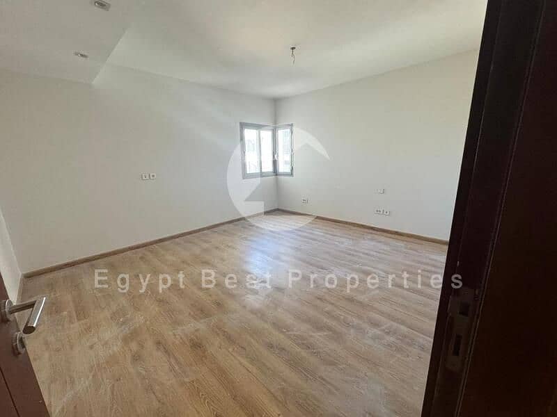 2 5f4abc61-cbe1-4847-82b9-2275a5a9af83. jpg