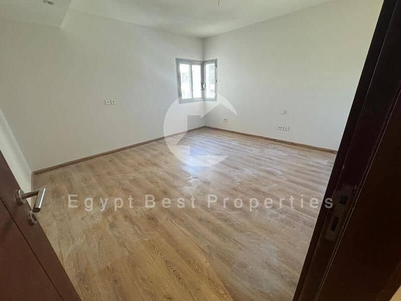 12 f1ecc433-d42b-4b5e-8add-72efc3049c7e. jpg