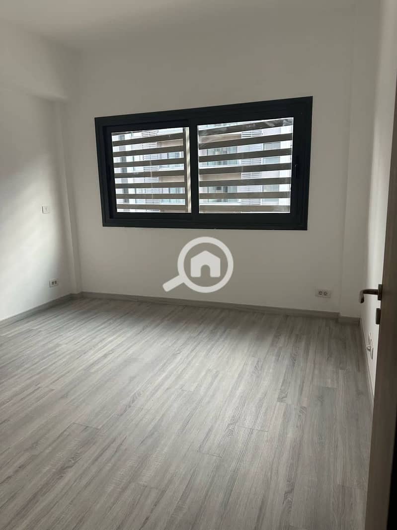 8 497853232_1413840709693240_8192823546067178833_n (1). jpg