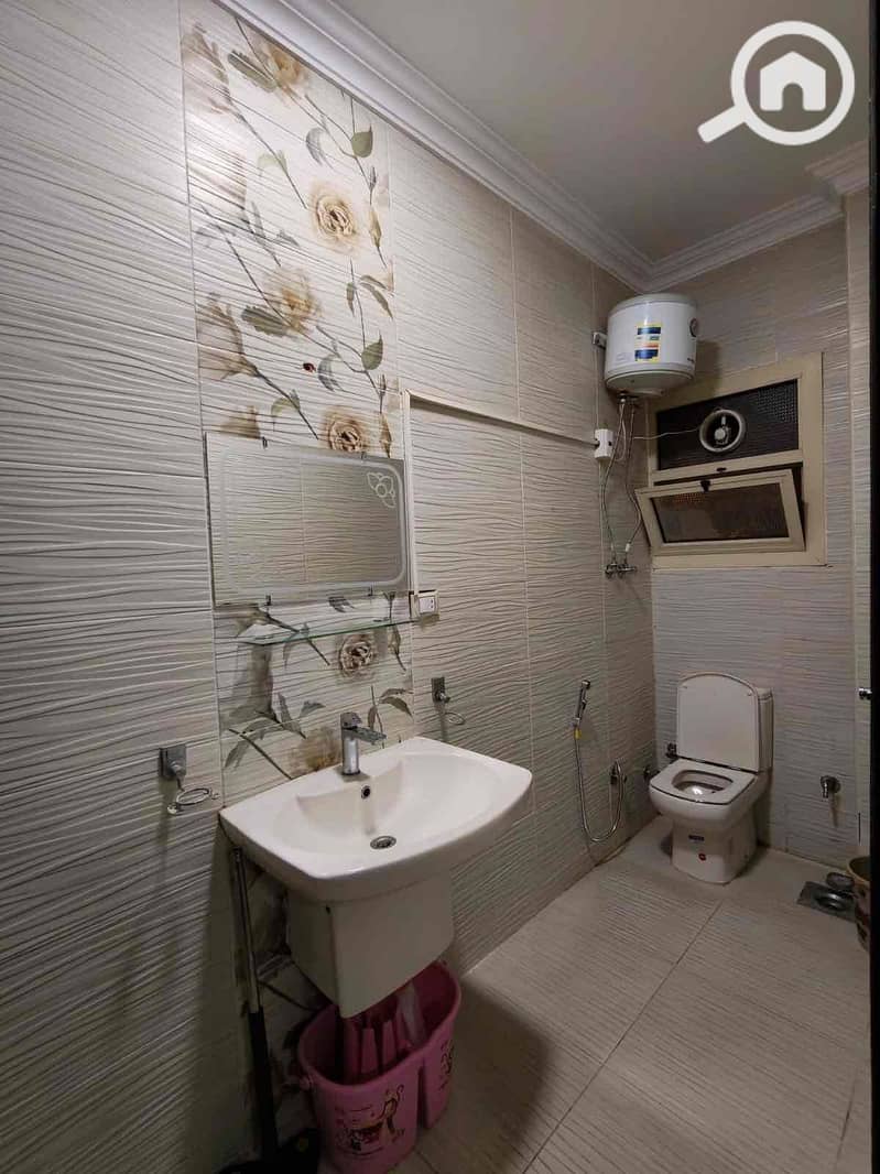 6 B23F9A5C-2EC7-40AA-A18C-0827444A47F2. jpg