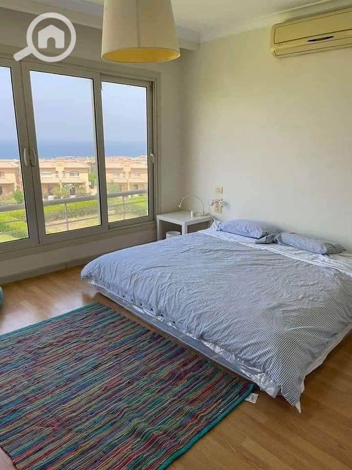 2 469532359_1323876408661179_1572604565602999567_n. jpg