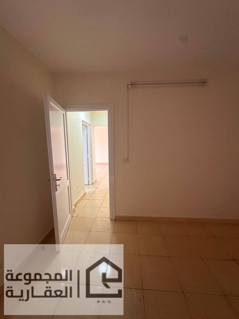 10 c98710e0-cf6b-4b06-9d28-0163631a5e66. jpg