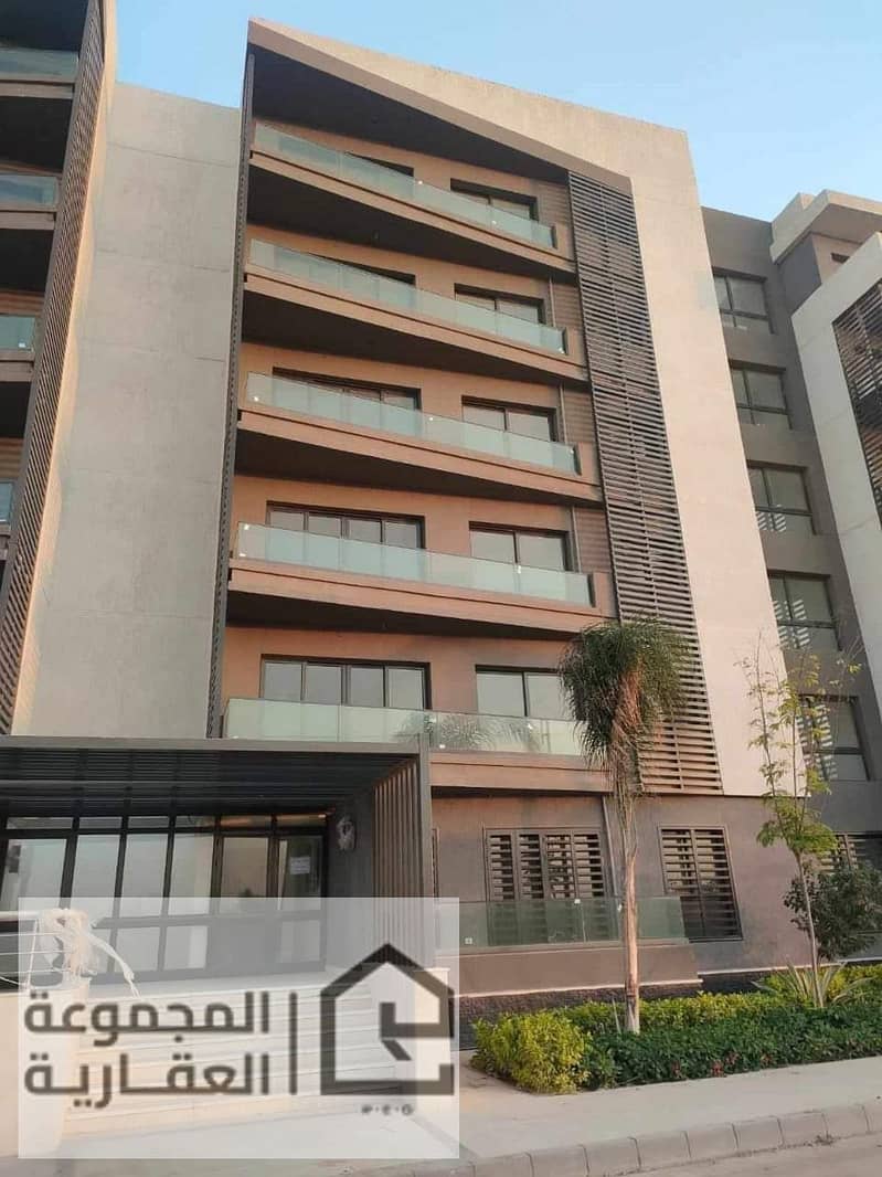 2 6eec7ed9-9929-4e57-879d-ea1a15c10537. jpg