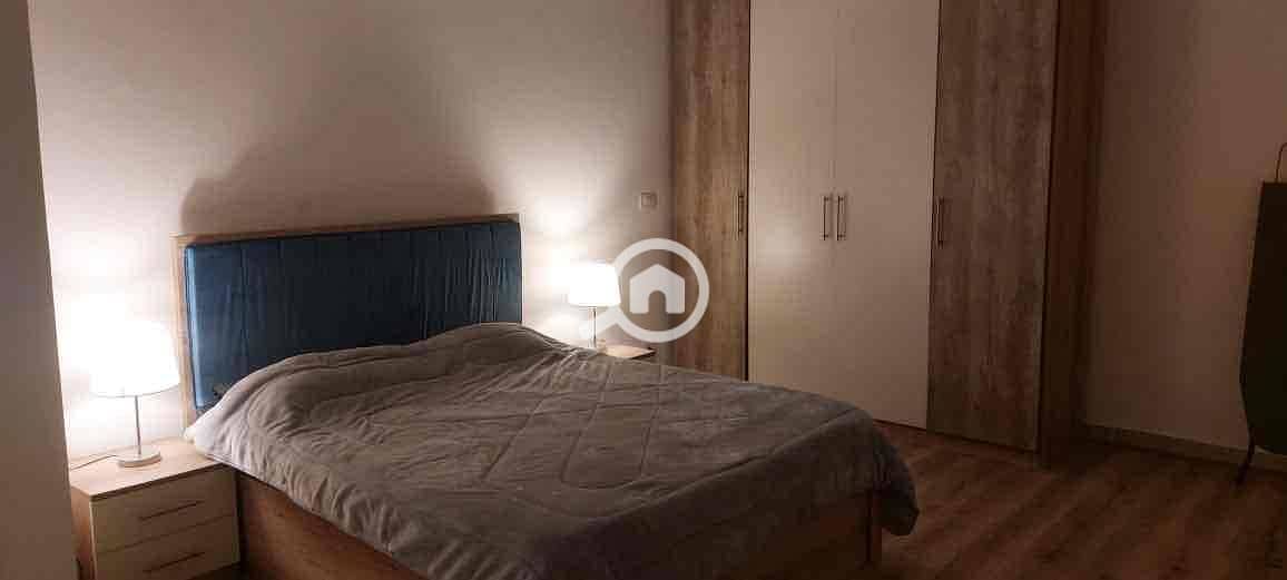 10 6d8f1fff-b206-45e1-84f9-4edfeaf85626. jpg