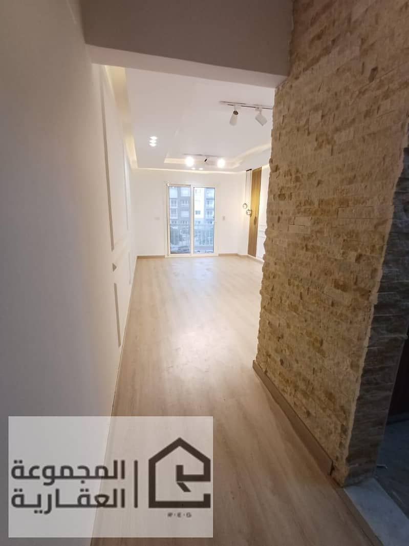 3 f3fd9fcd-9269-4ccb-8cf6-8f8da23fc970. jpg