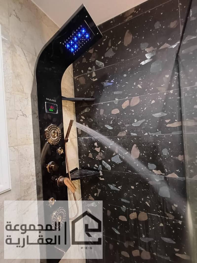 10 d7ae5208-4521-453d-acb6-2e556b0fdc25. jpg