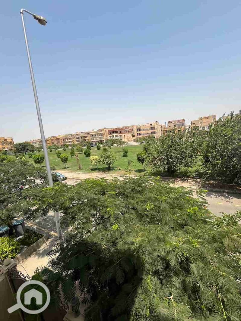 1000198415. jpg 1000198415. jpg