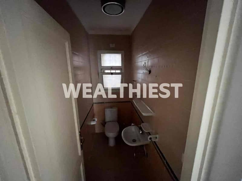 11 782fcaea-5235-4a21-a8a2-c4c99fd218ad. jpg