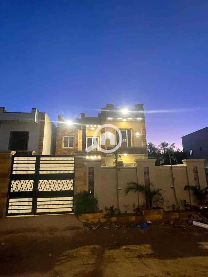 12 5b06e66d-6666-4e13-b2d1-781d86d3413f. jpg